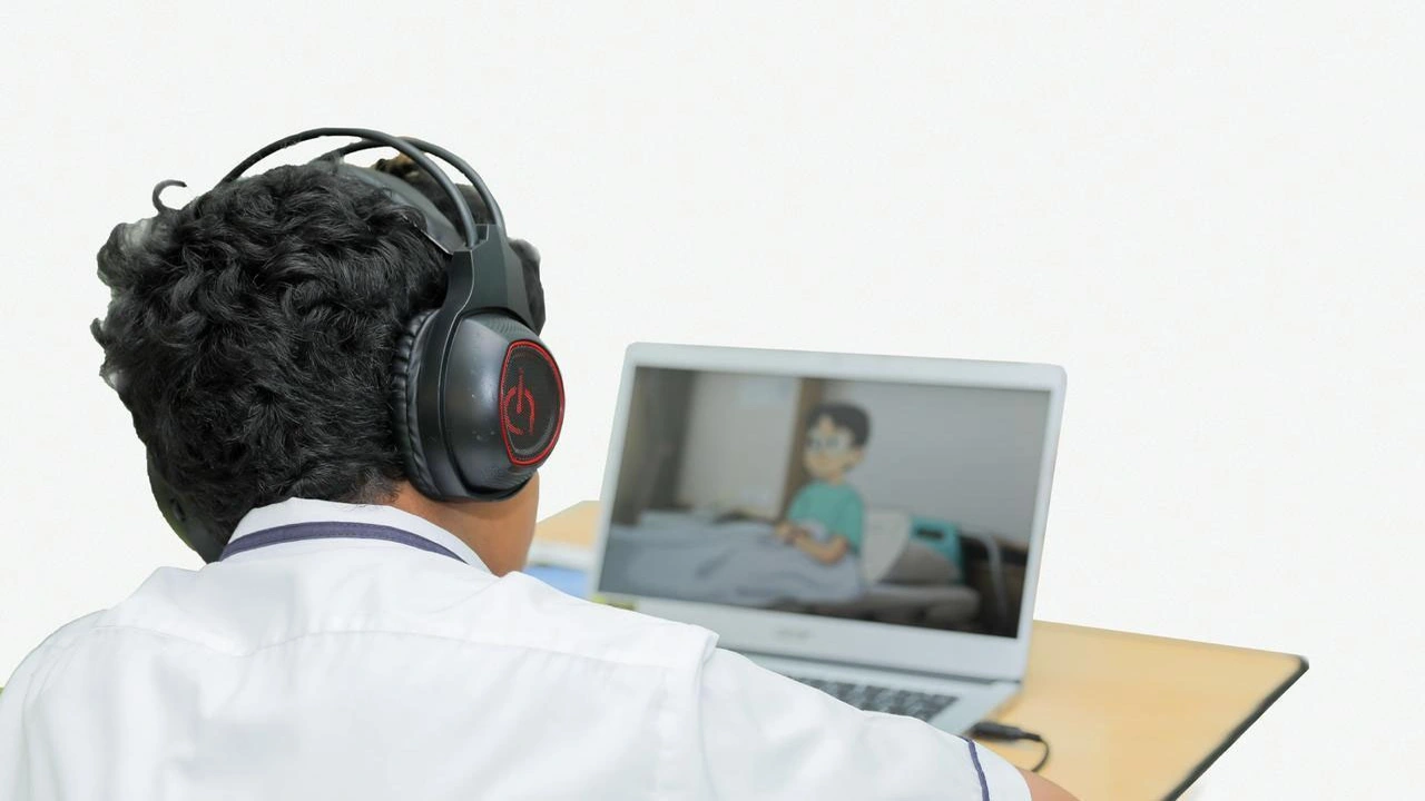 مدارس أبوظبي الخاصة تضع قيوداً زمنية لاستخدام الشاشات لطلاب رياض الأطفال والحلقة الأولى